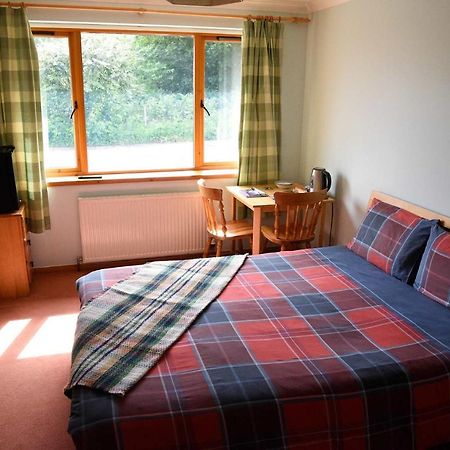 Kenmore Bed And Breakfast Portree Exterior photo