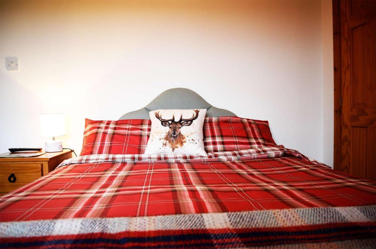 Kenmore Bed And Breakfast Portree Exterior photo