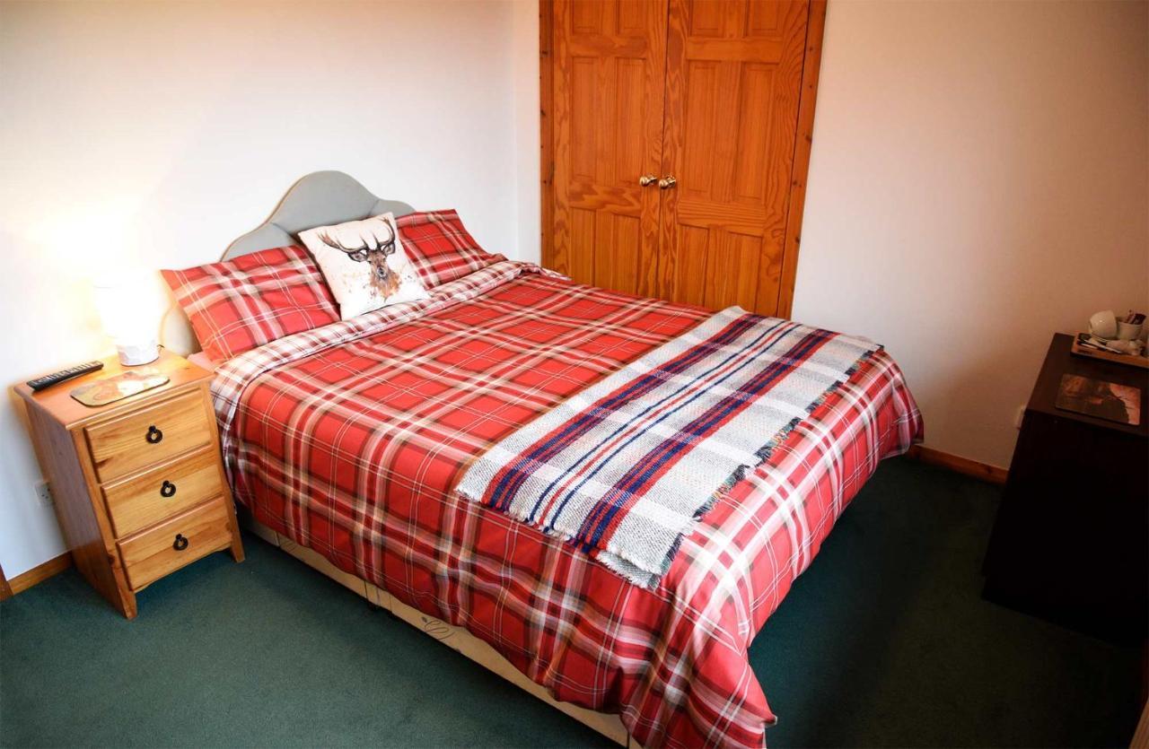 Kenmore Bed And Breakfast Portree Exterior photo