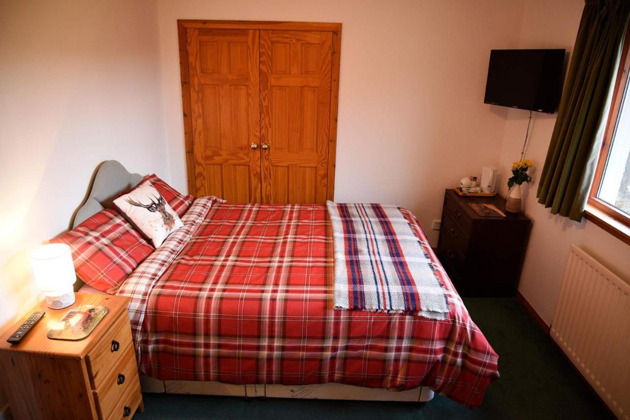 Kenmore Bed And Breakfast Portree Exterior photo